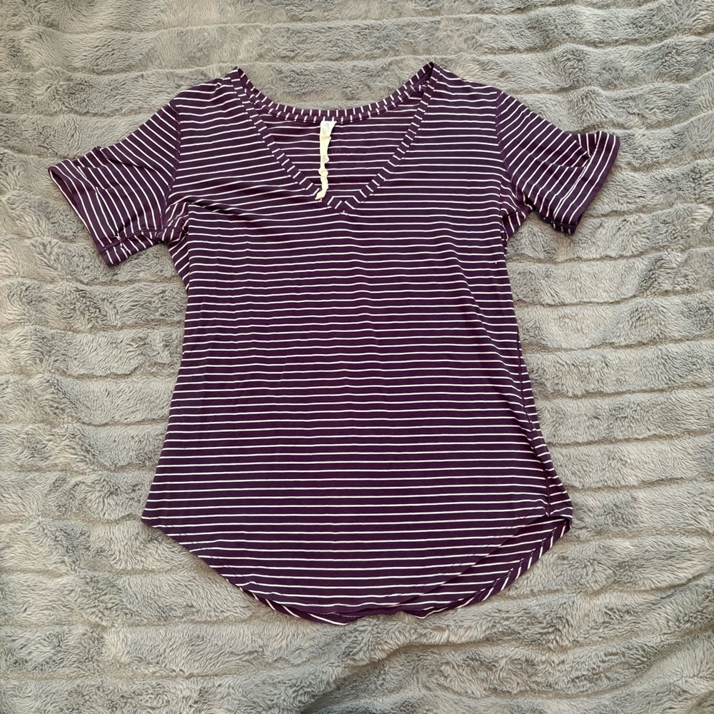 lululemon athletica Plum and White Striped V-Neck Short Sleeve Top